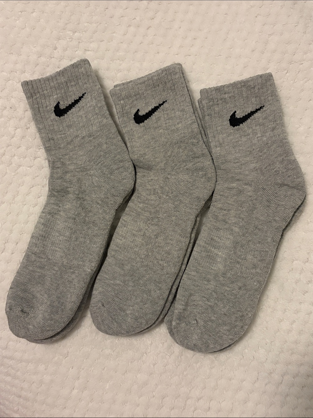 NWOT Nike Unisex Everyday Cotton Cushioned Quarter Socks - Gray 3 Pairs